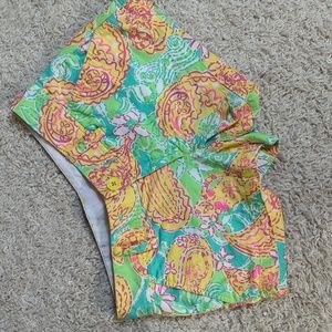 Lilly Pulitzer The Walsh shorts sz 00 green yellow Pop goes the Lemur print